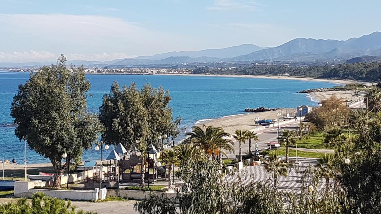Golfo Di Tindari Apartments 팔코네 외부 사진