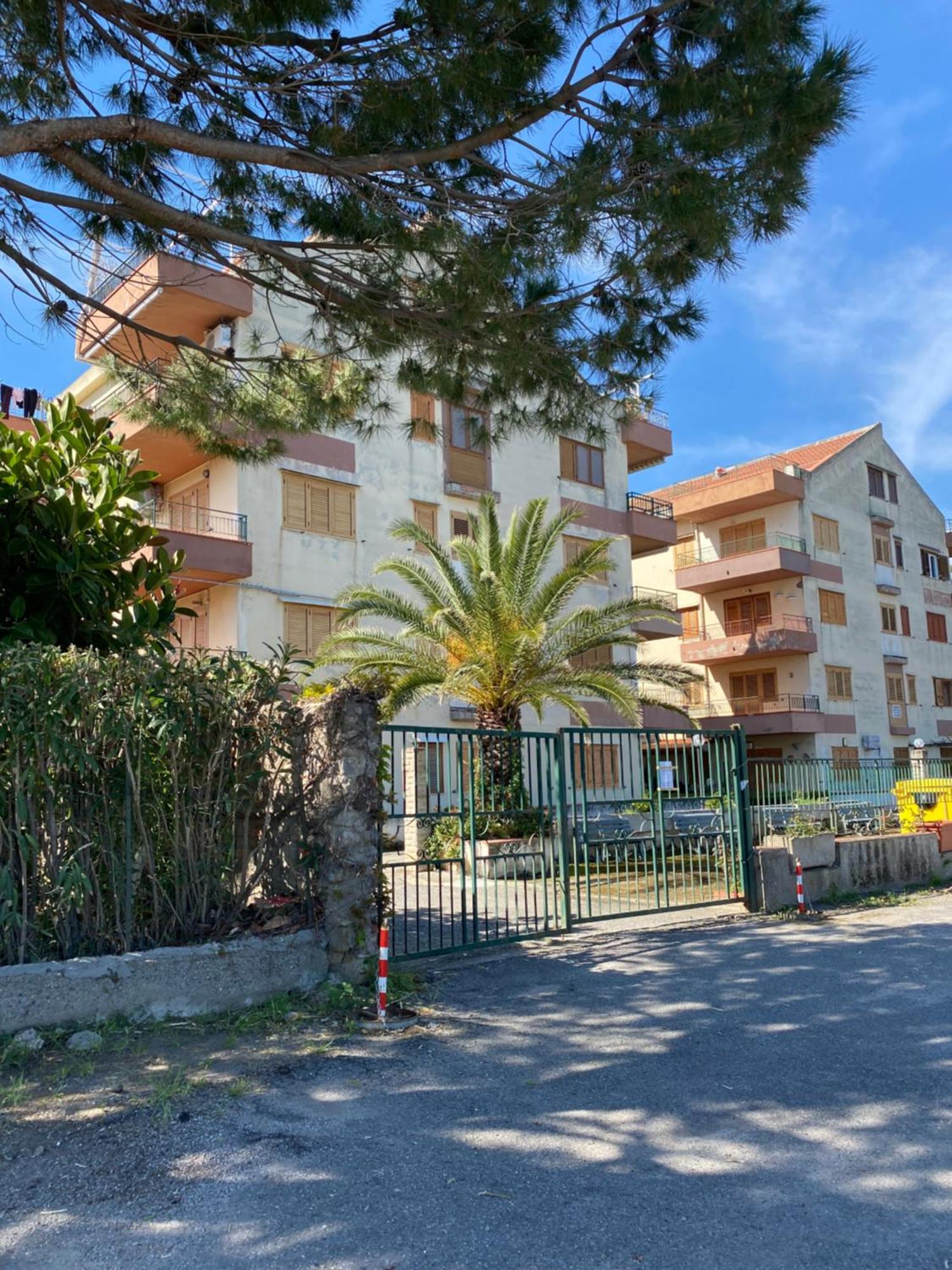 Golfo Di Tindari Apartments 팔코네 외부 사진