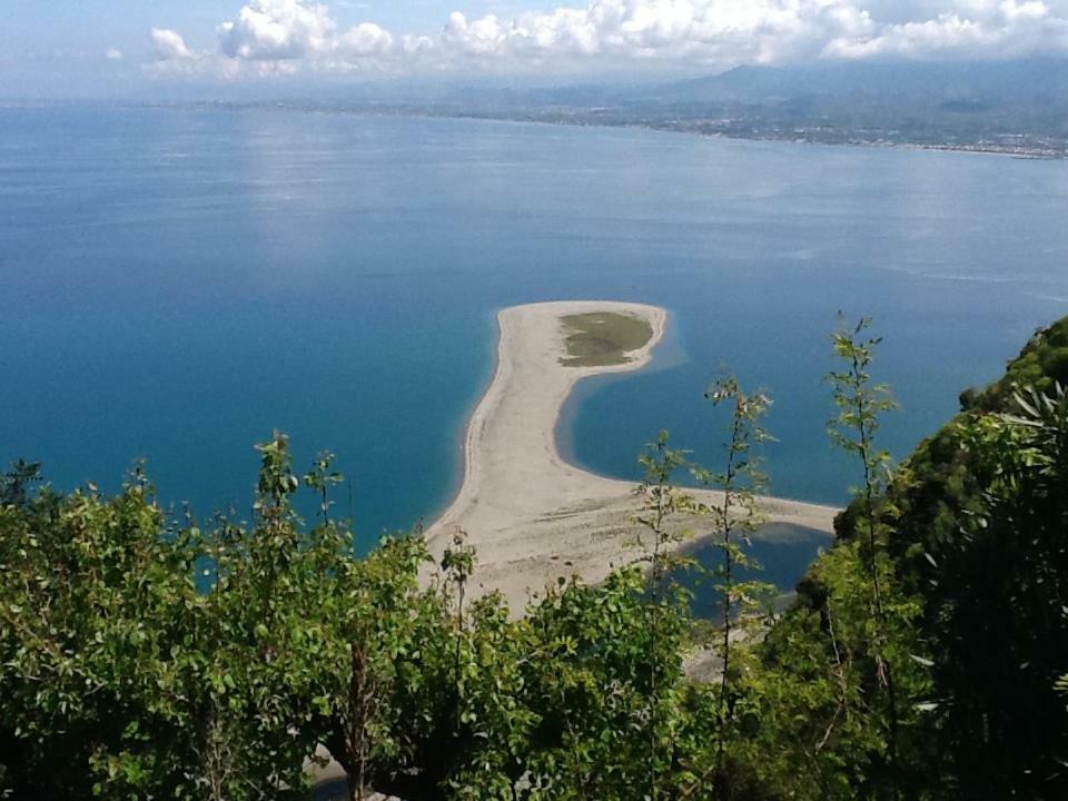 Golfo Di Tindari Apartments 팔코네 외부 사진