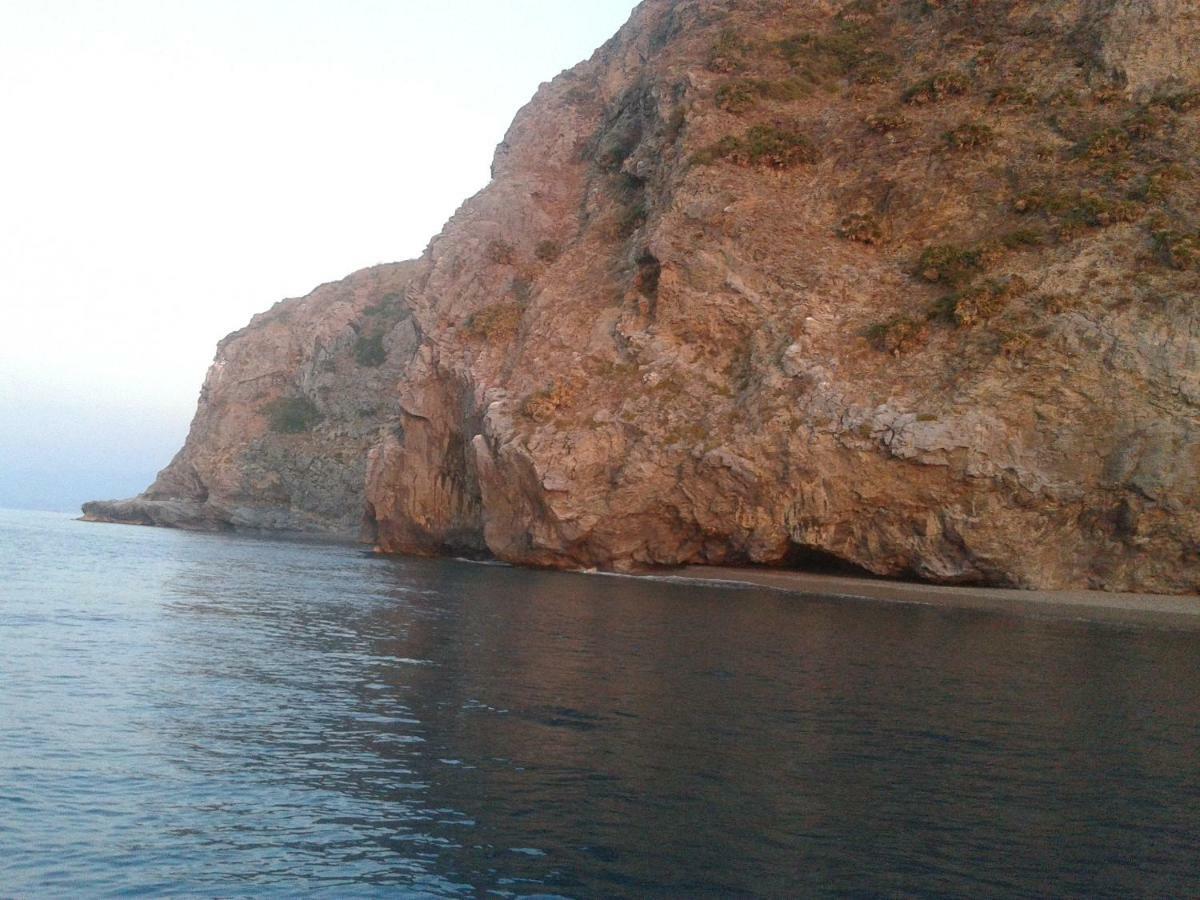 Golfo Di Tindari Apartments 팔코네 외부 사진