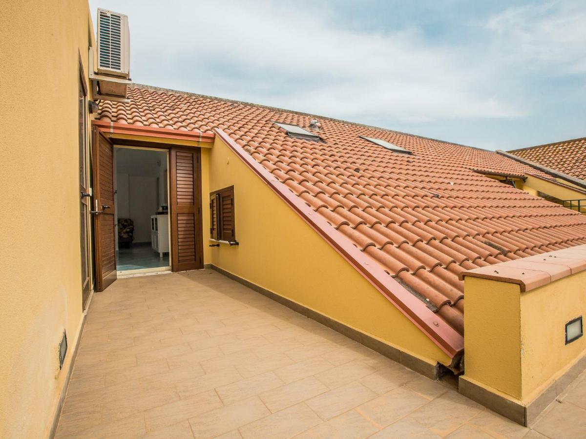 Golfo Di Tindari Apartments 팔코네 외부 사진