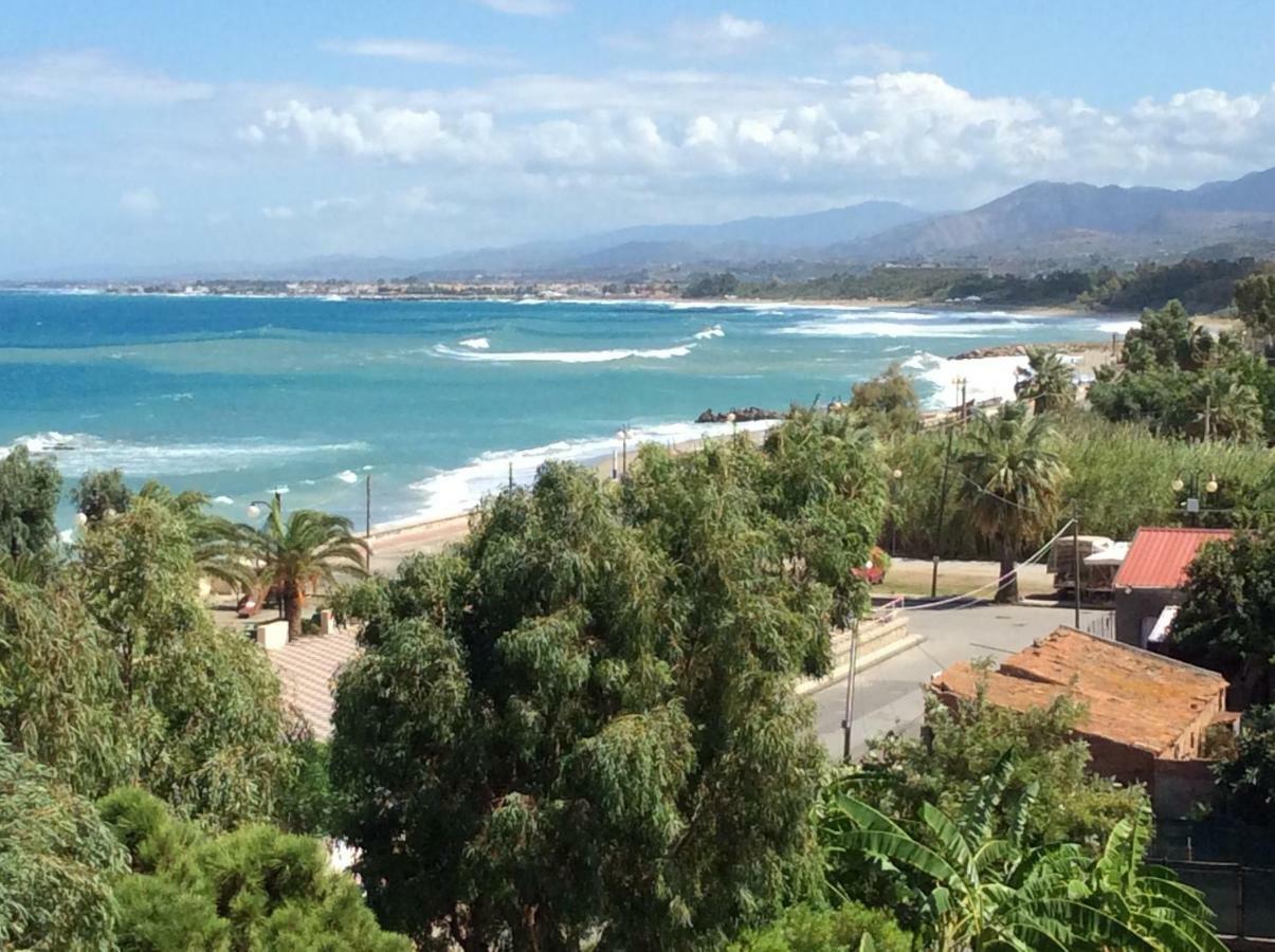 Golfo Di Tindari Apartments 팔코네 외부 사진