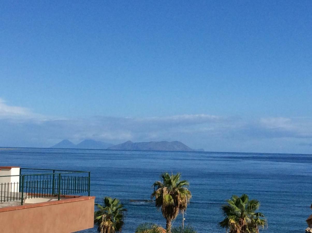 Golfo Di Tindari Apartments 팔코네 객실 사진