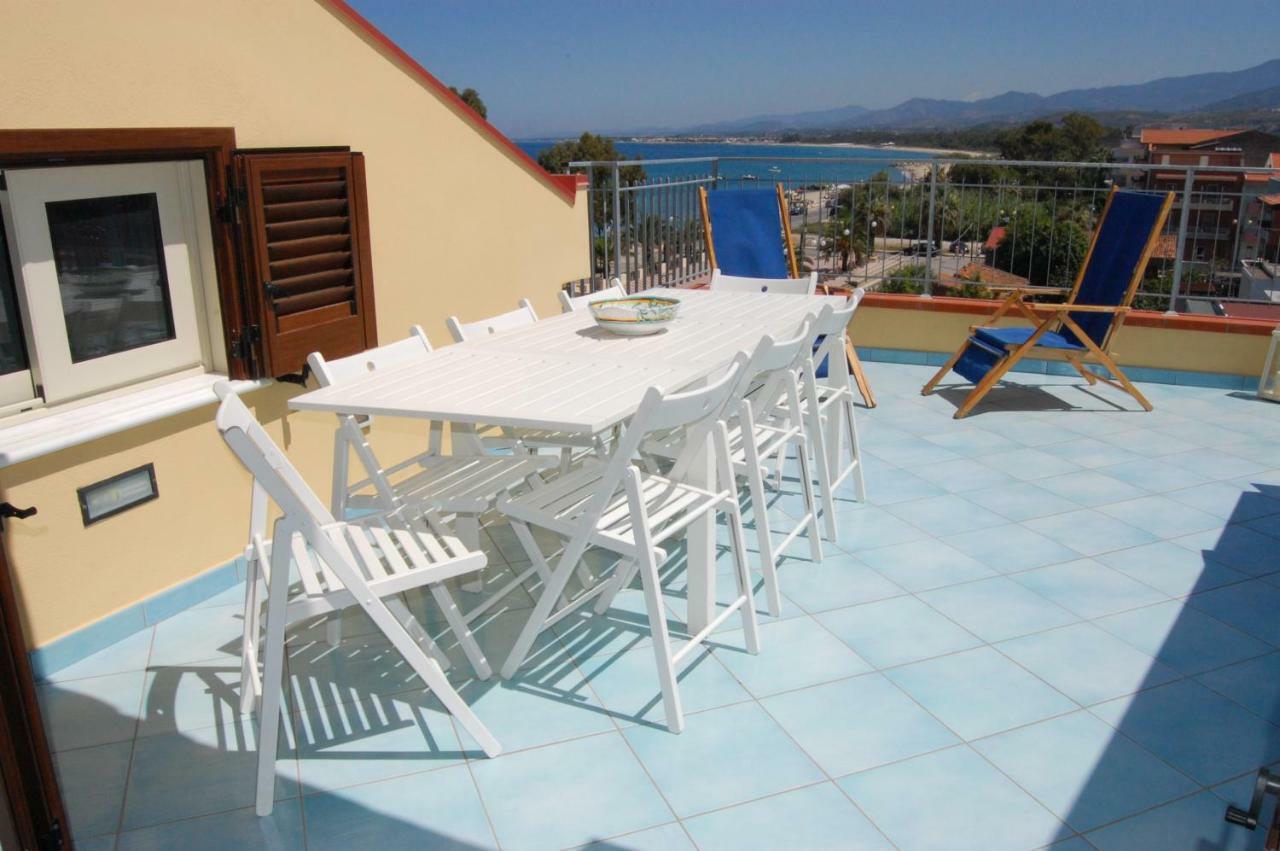 Golfo Di Tindari Apartments 팔코네 외부 사진