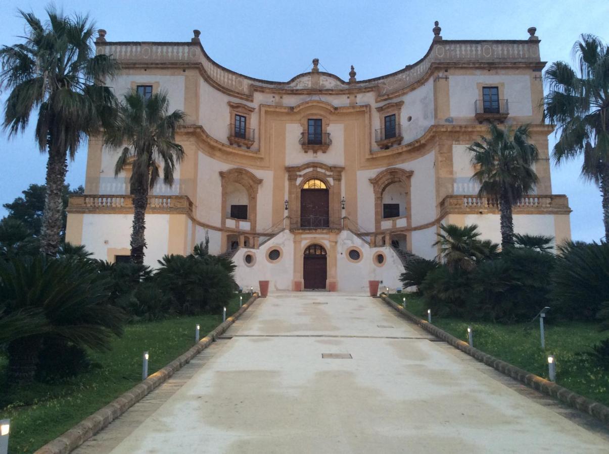 Golfo Di Tindari Apartments 팔코네 외부 사진